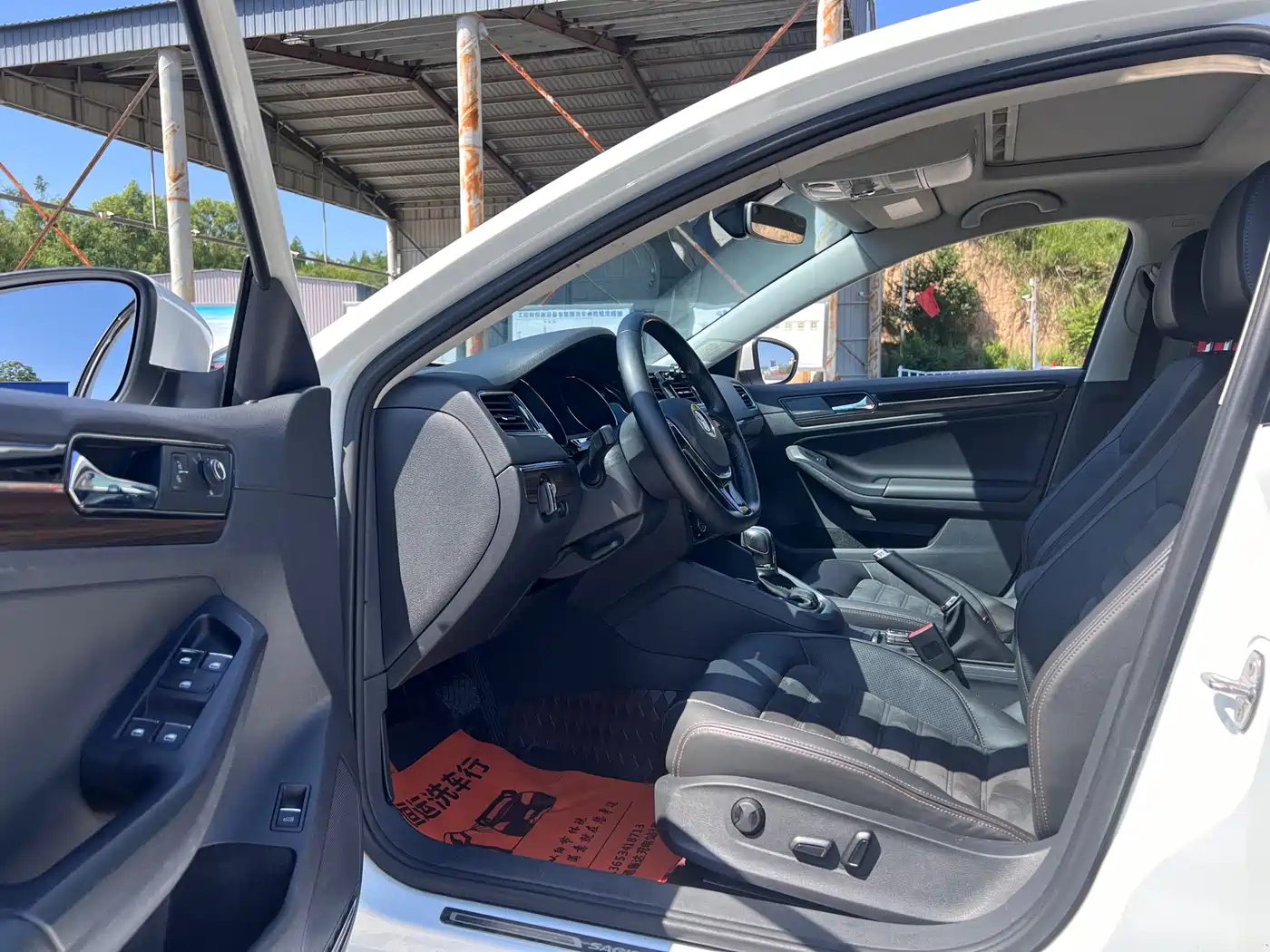 Фото 8 - Volkswagen Sagitar