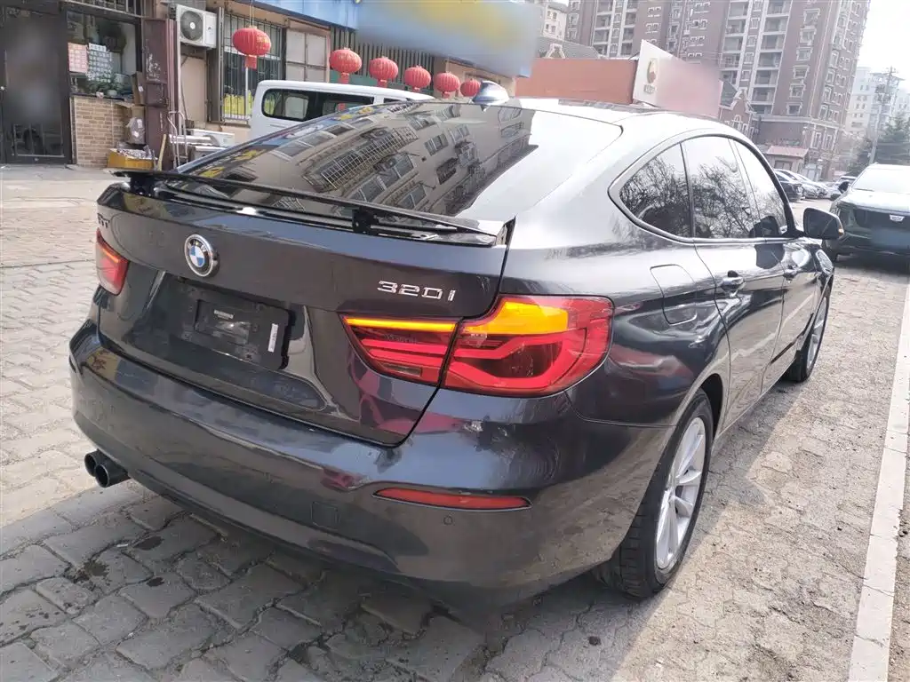 BMW 3 Series GT 2017 320i Fashion фото 5