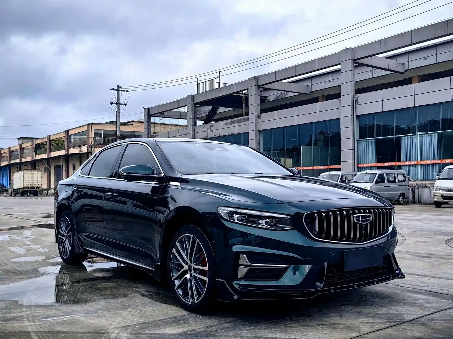 Фото 3 - Geely Preface
