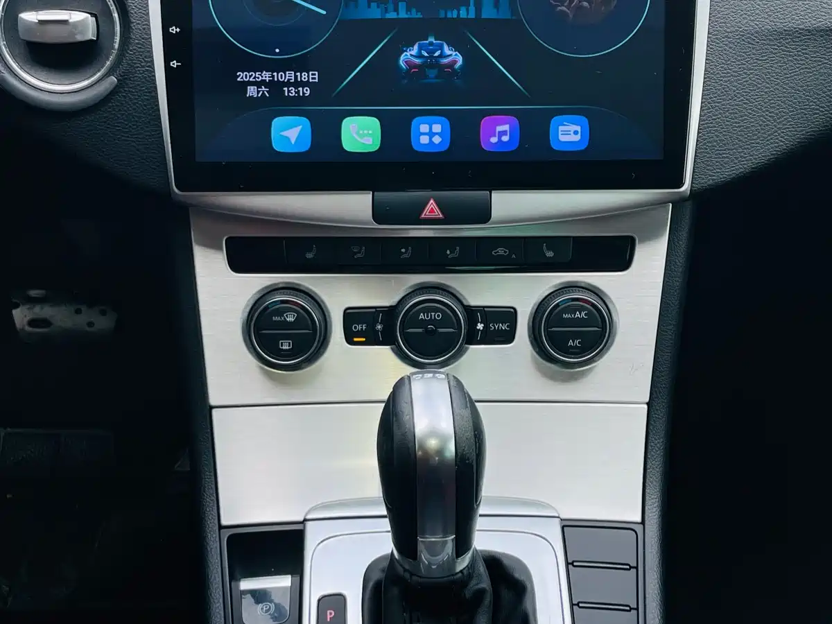Volkswagen FAW-Volkswagen CC 2018 1.8TSI Luxury фото 10