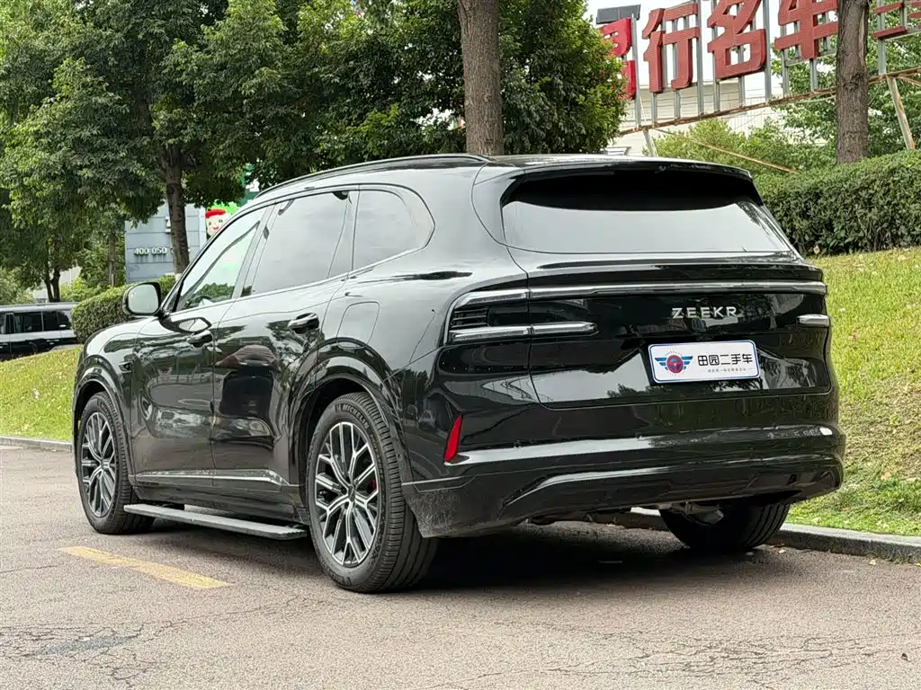 Zeekr 8X фото 4