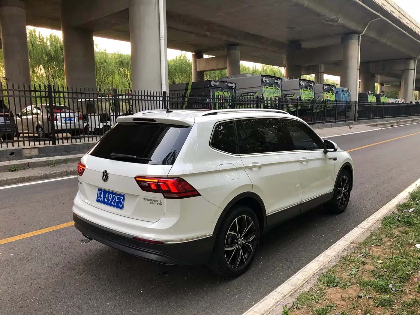 Volkswagen Tiguan L 2020 330TSI Auto 2WD Smart Luxury China VI фото 17