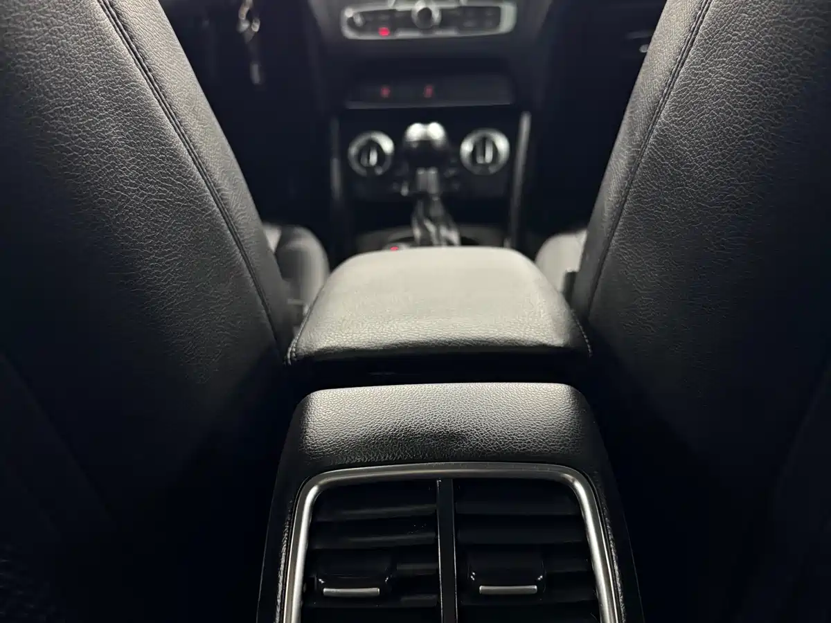 Audi Q3 2013 35 TFSI Progressive фото 11