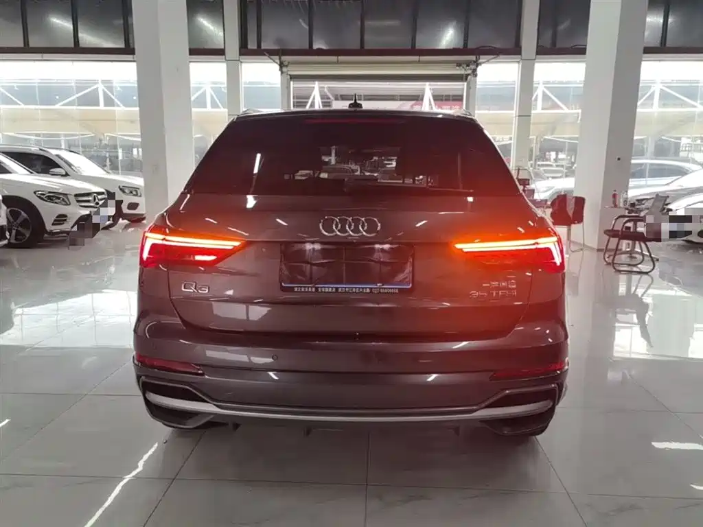 Audi Q3 2023 35 TFSI Fashion Dynamic Model (1.5T) фото 6