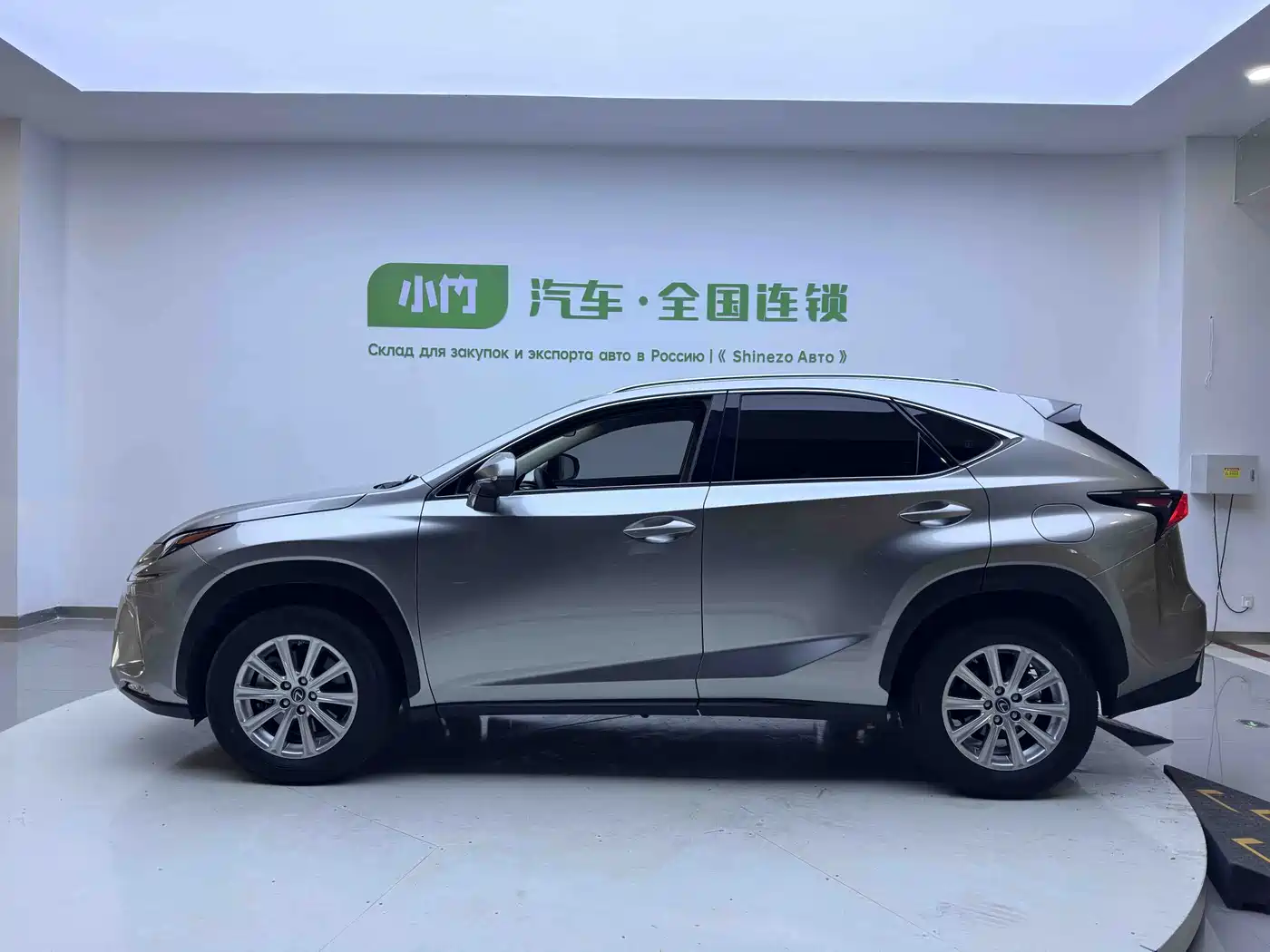 Lexus NX 2020 200 AWD F Sport China V фото 6