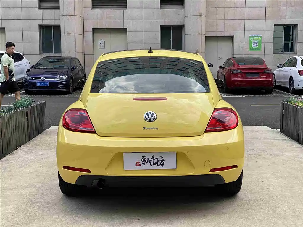 Volkswagen Beetle 2015 180TSI фото 5