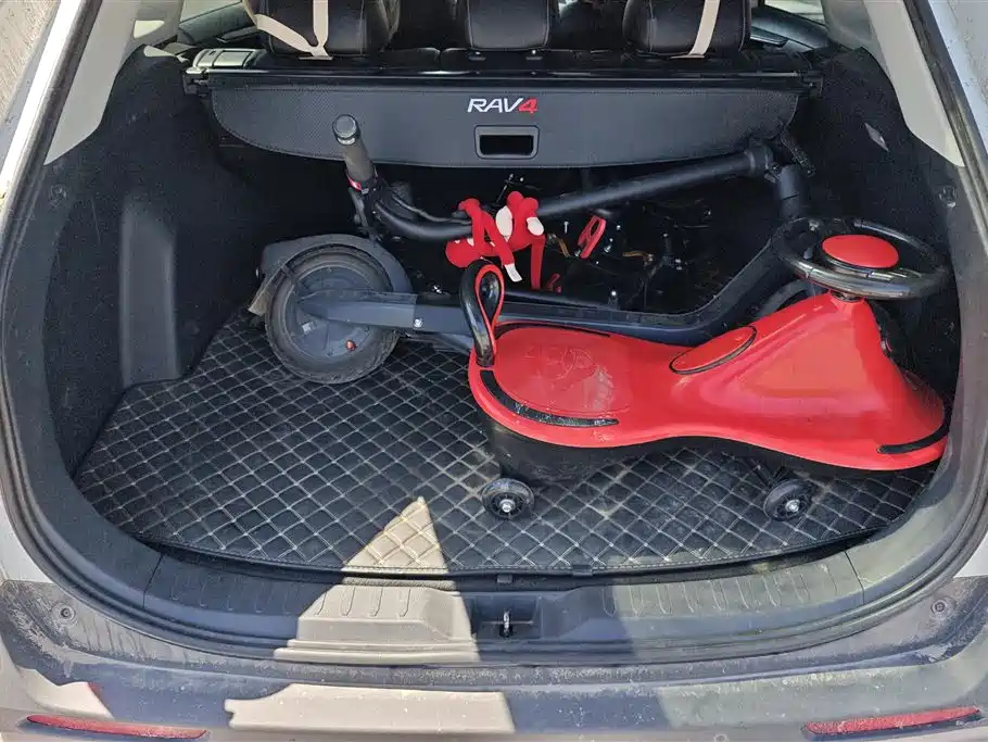 Toyota RAV4 Rongfang 2021 2.0L CVT 2WD Trend фото 4