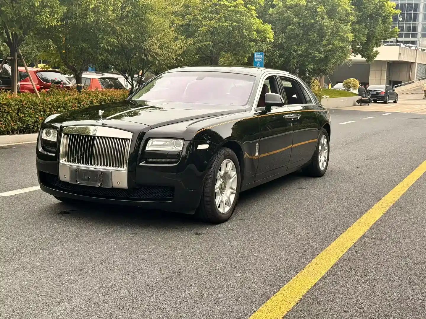 Фото 1 - Rolls-Royce Ghost