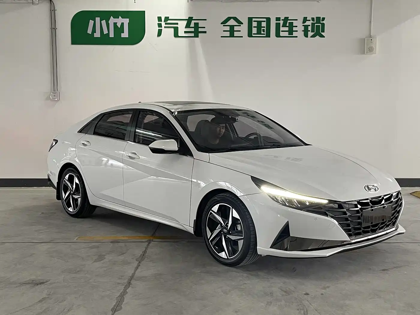 Hyundai Elantra 2022 1.5L CVT GLX Elite Edition фото 2