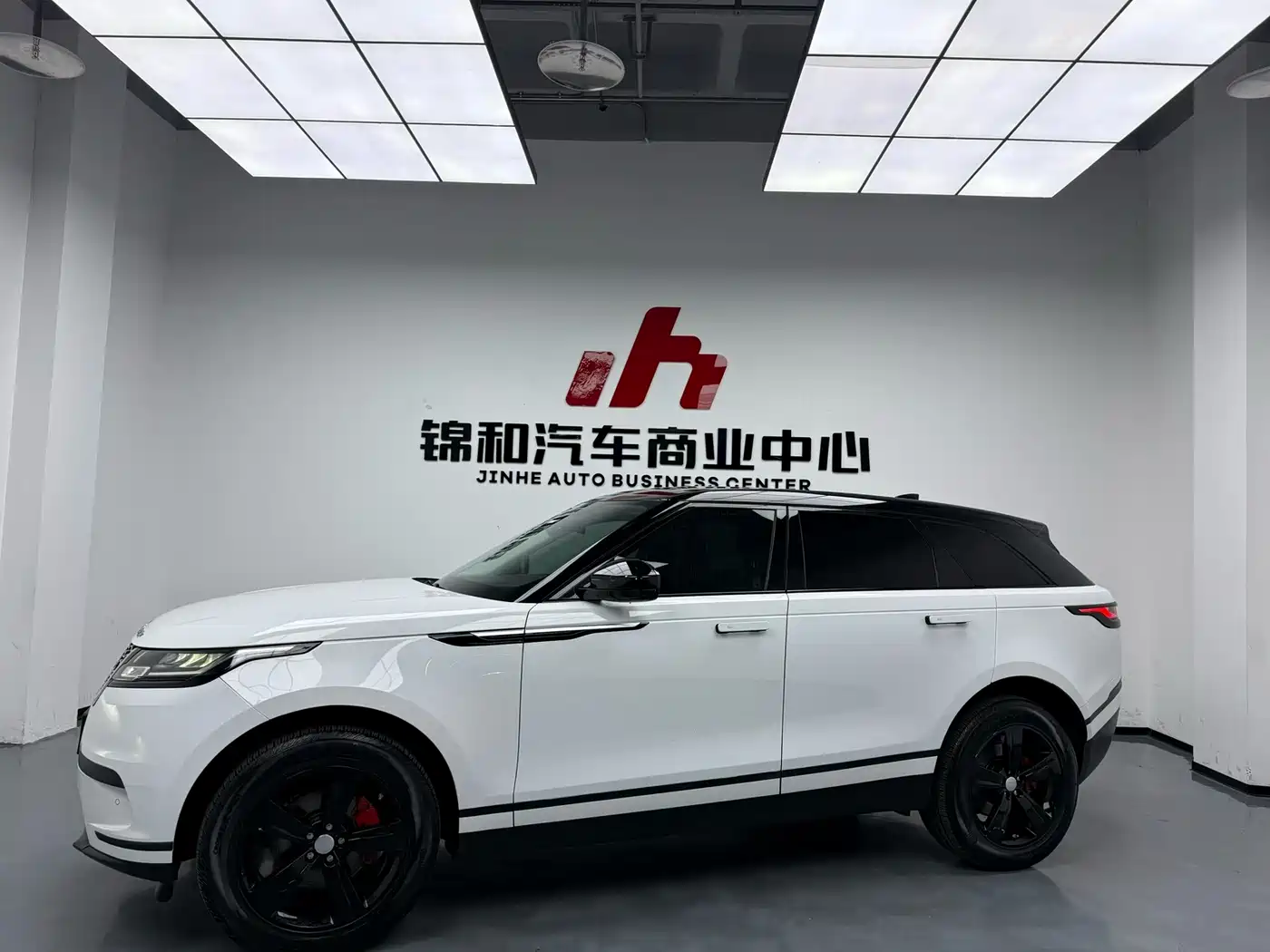 Land Rover Range Rover Velar 2020 P250 фото 2