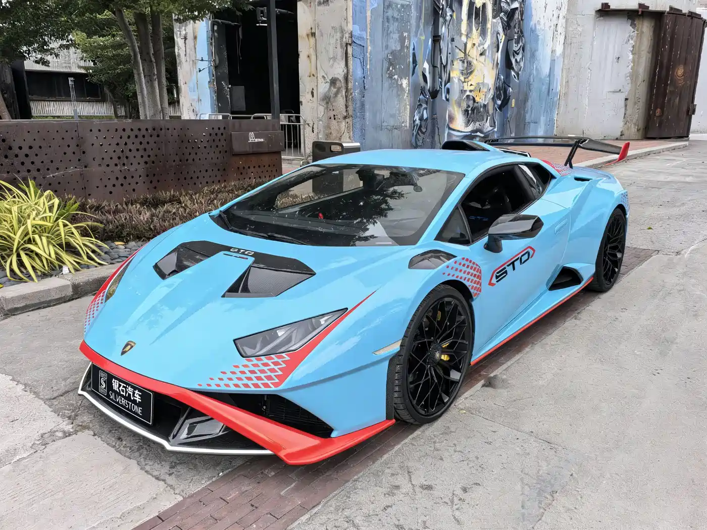 LAMBORGHINI HURACÁN