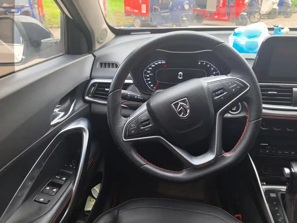 Baojun 510 2020 2019 1.5L CVT Superior Edition China VI