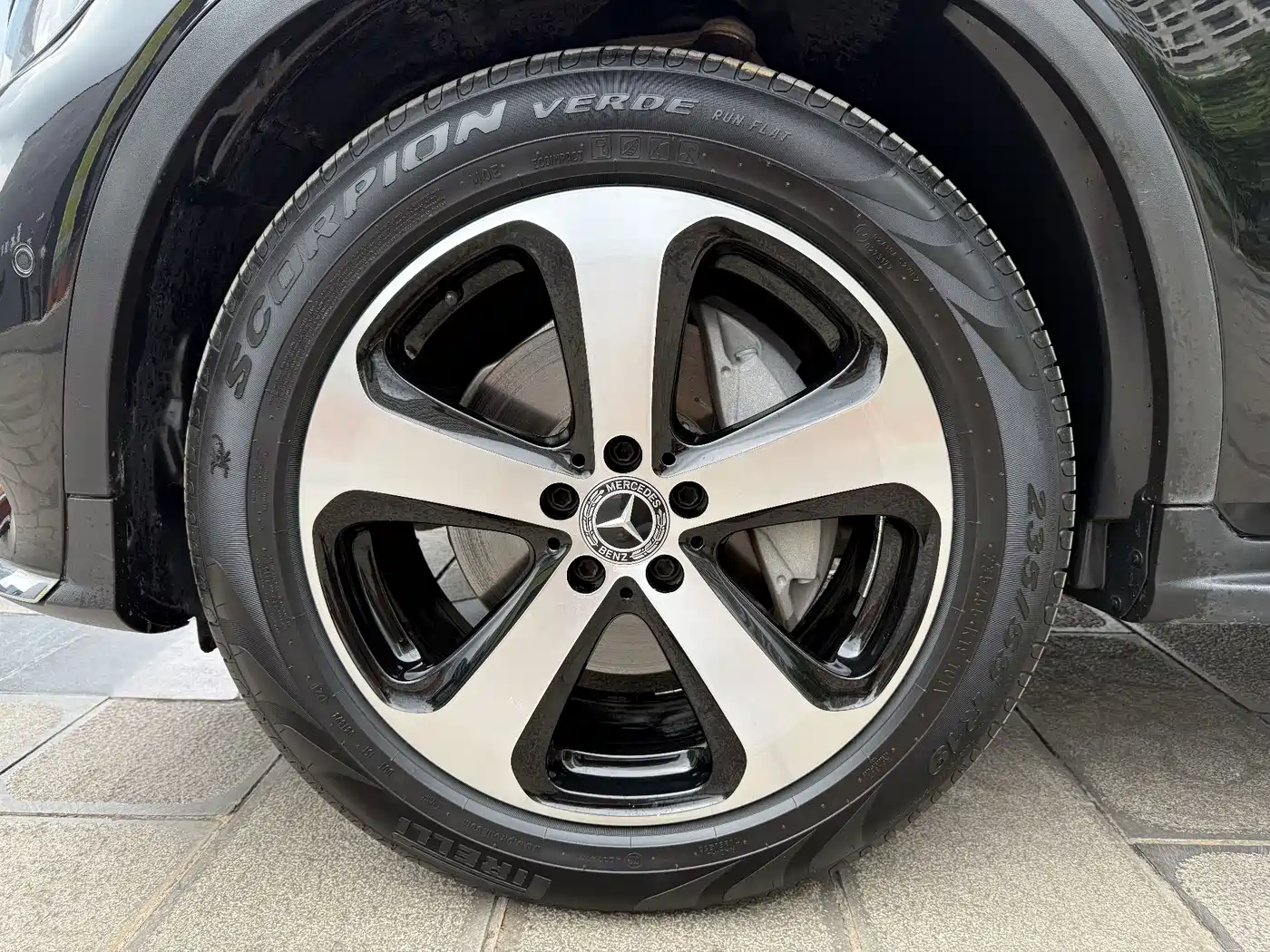 Mercedes-Benz GLC 2019 Facelift GLC 260 L 4MATIC Luxury фото 26