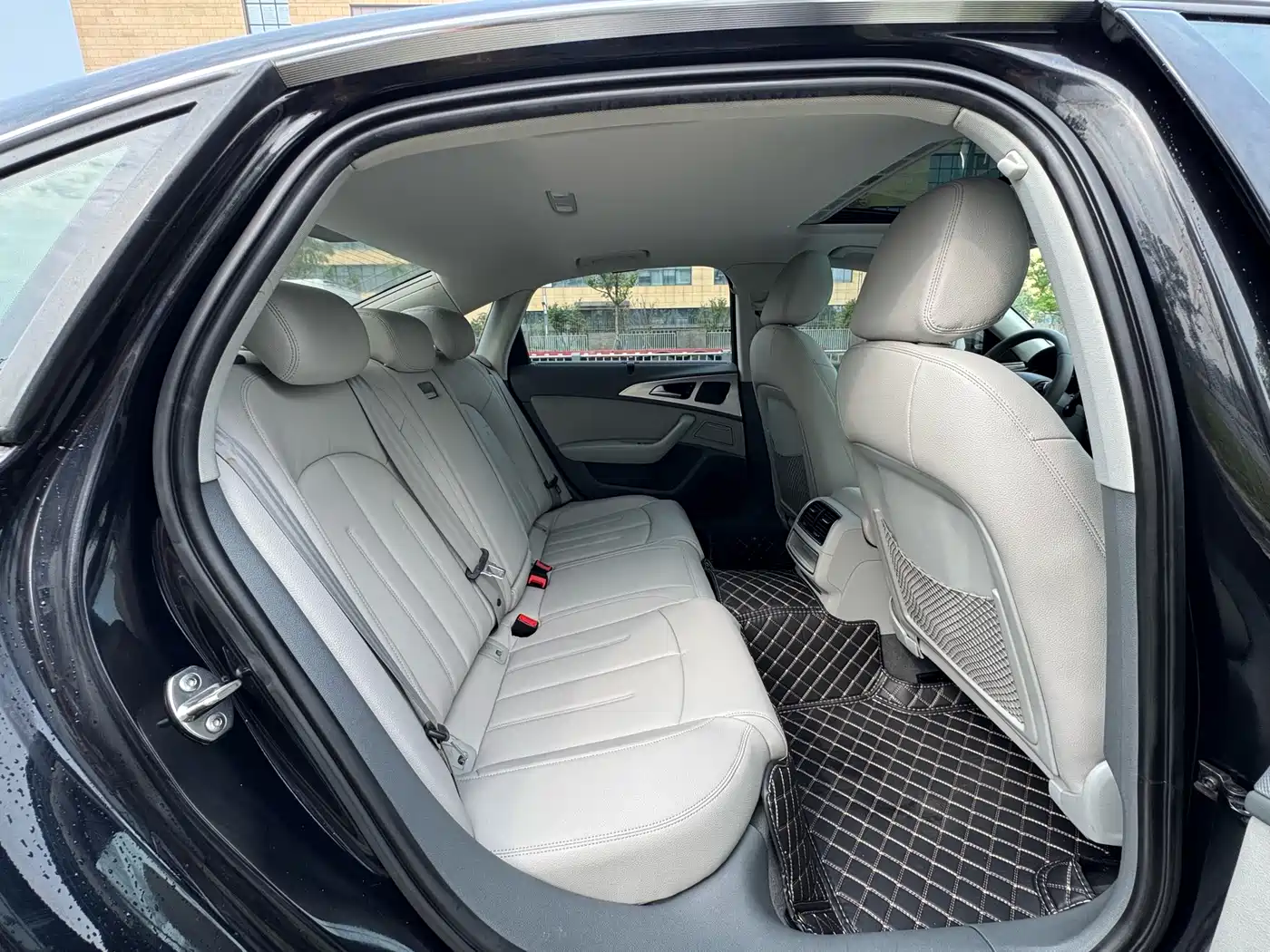 Audi A6L 2012 TFSI Standard фото 11