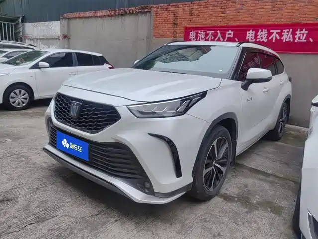 Toyota Crown Kluger 2023 2.5L HEV AWD Luxury Edition