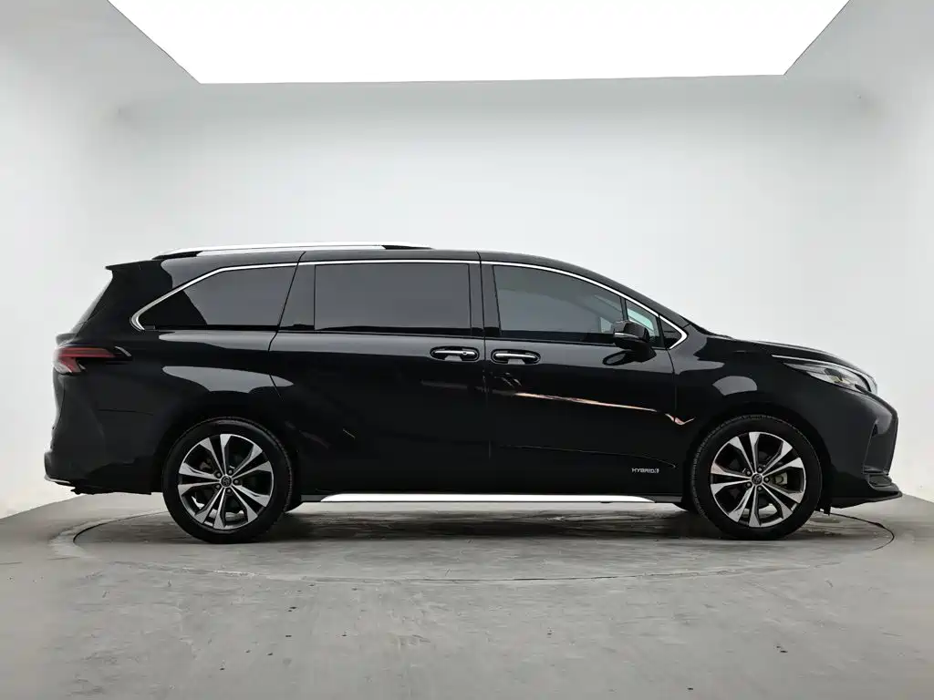 Toyota Granvia 2024 2023 2.5L Hybrid Prestige PLUS Edition