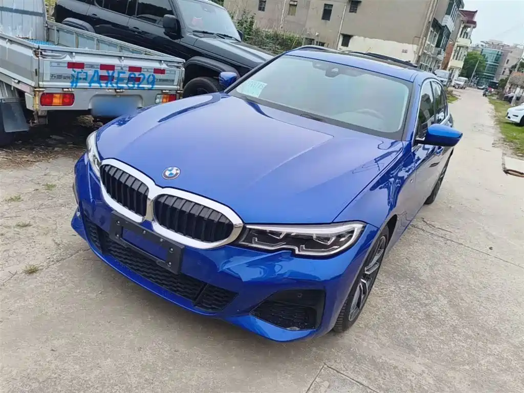 BMW 3-SERIES