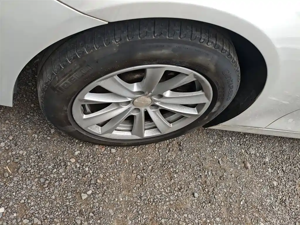 BMW 5 Series (Import) 2015 520i Elegance фото 25