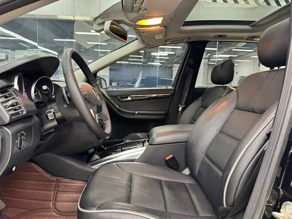 Mercedes-Benz R-Class 2015 R 320 4MATIC Luxury фото 4