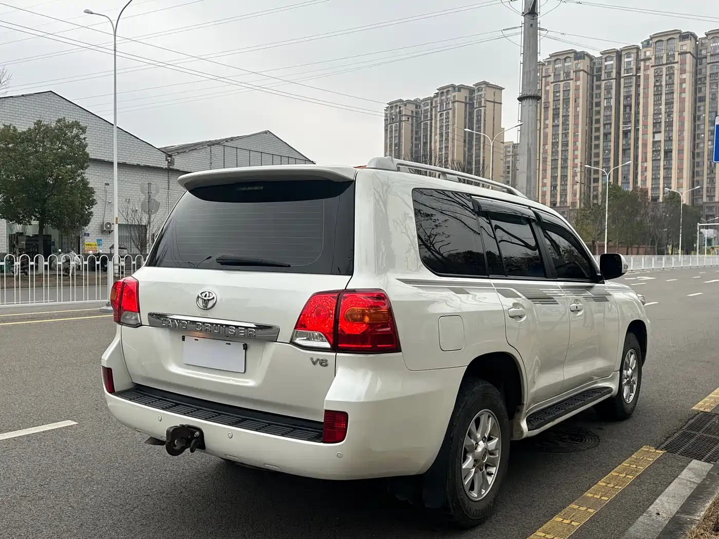 TOYOTA LAND CRUISER