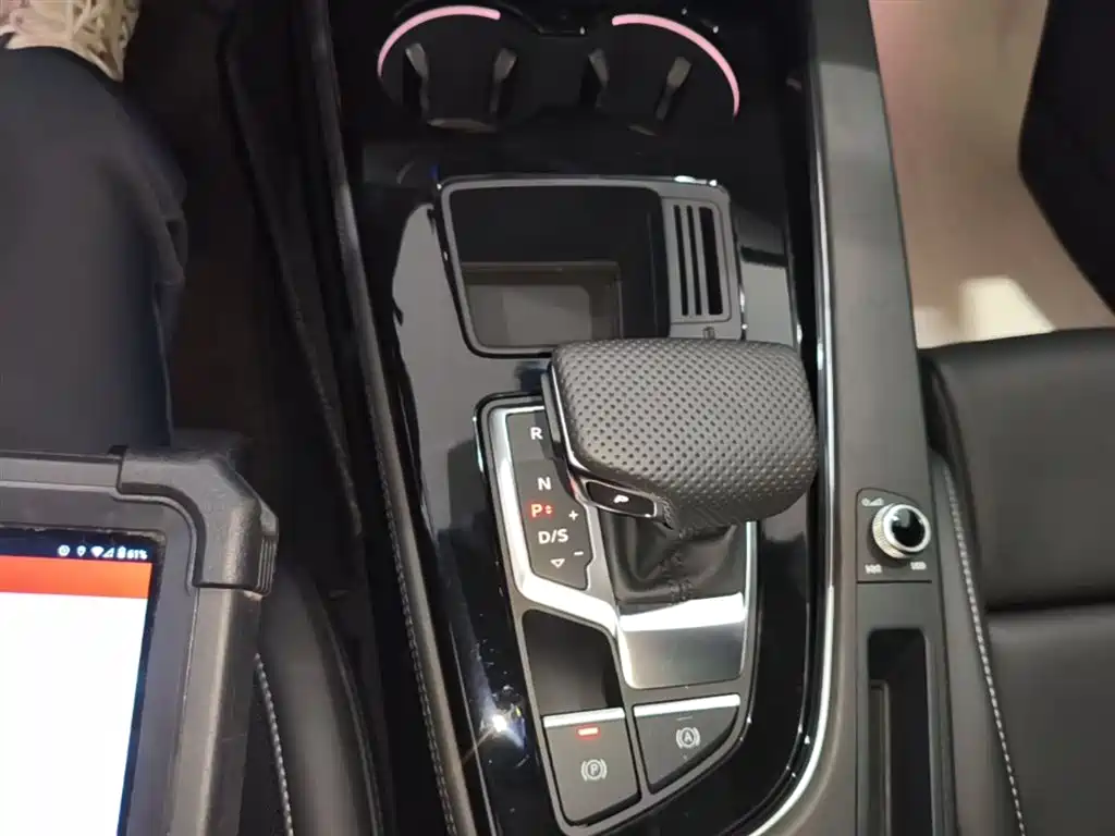 Audi A4L 2024 40 TFSI Luxury Dynamic фото 14