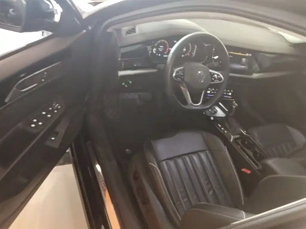 Volkswagen Passat 2023 Facelift 330TSI Elite Edition фото 16