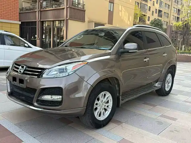 Jiangling Yusheng S350 2014 2.4T Auto 4WD Diesel Luxury Sunroof 5-seater