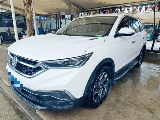 DONGFENG AX7