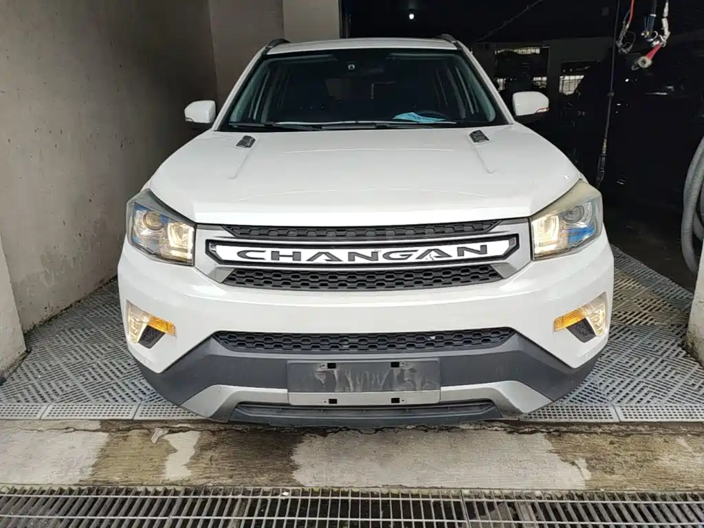 Фото 3 - Changan CS75