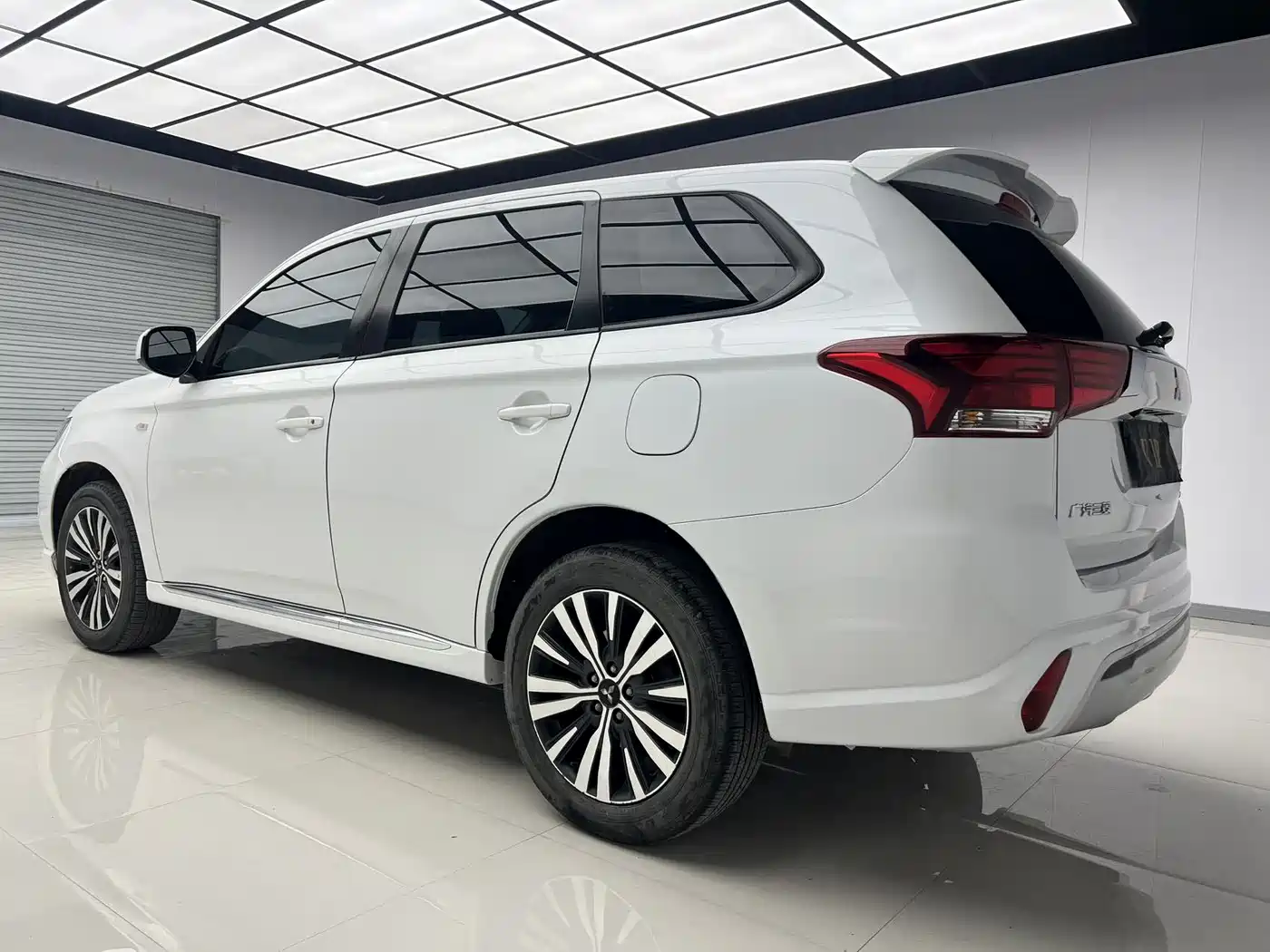 Mitsubishi Outlander 2021 2.0L 2WD Smooth Ride Version 5-Seater фото 4