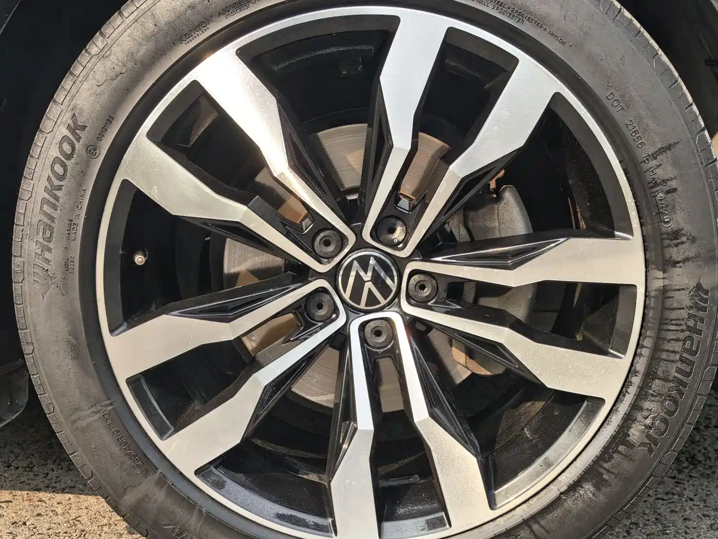 Volkswagen Tiguan L 2021 330TSI Automatic 2WD R-Line Premium фото 21