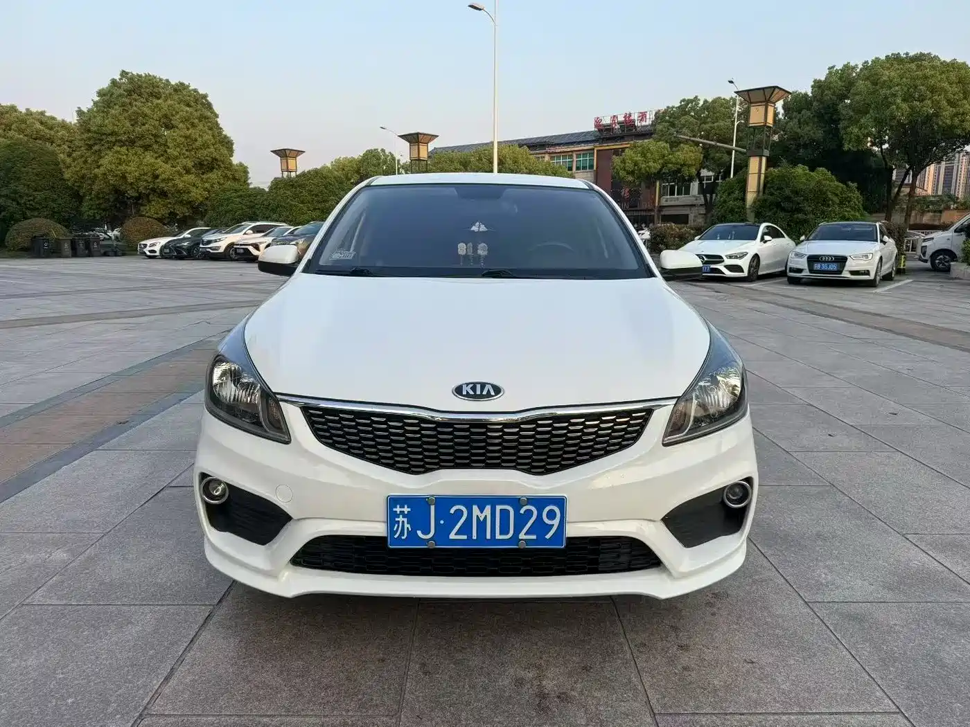 Kia K2 2017 Sedan 1.4L AT GLS фото 2
