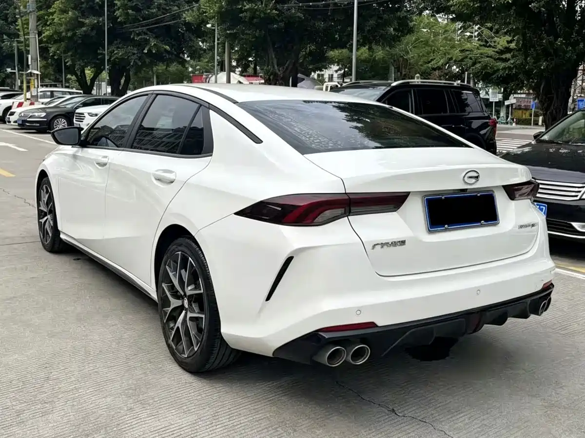 GAC Trumpchi Trumpchi Emkoo 2021 270T DCT J15 Edition фото 9
