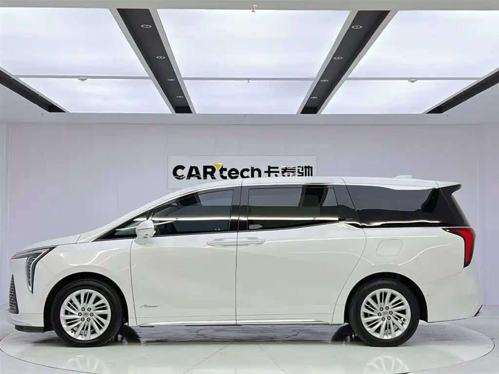 Buick Century 2023 2.0T 6-Seat World Edition фото 2