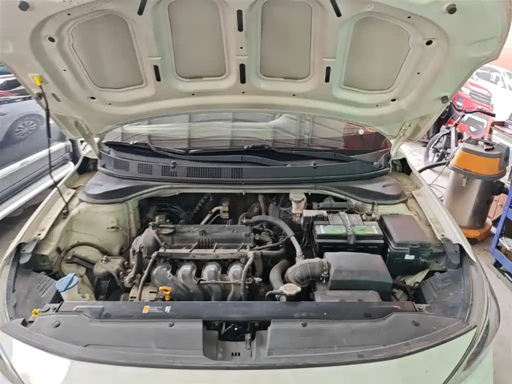 Hyundai Elantra 2018 1.6L Automatic Pleasing Edition GL China VI фото 20