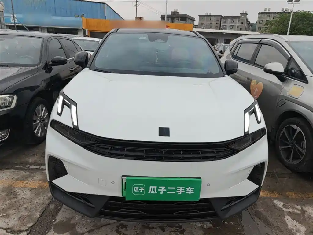 Lynk & Co 06 EM-P 2025 EM-P 126 Long Range Halo фото 3