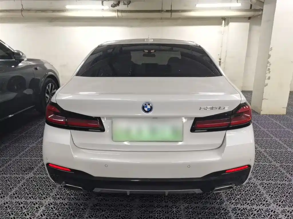 BMW 5 Series New Energy 2022 Facelift 535Le M Sport Package фото 6
