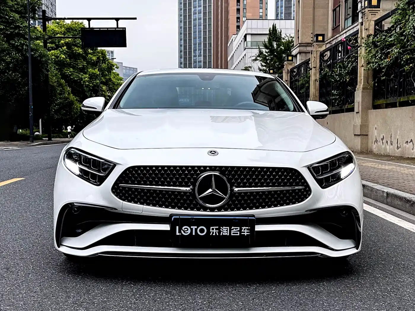 MERCEDES-BENZ CLS