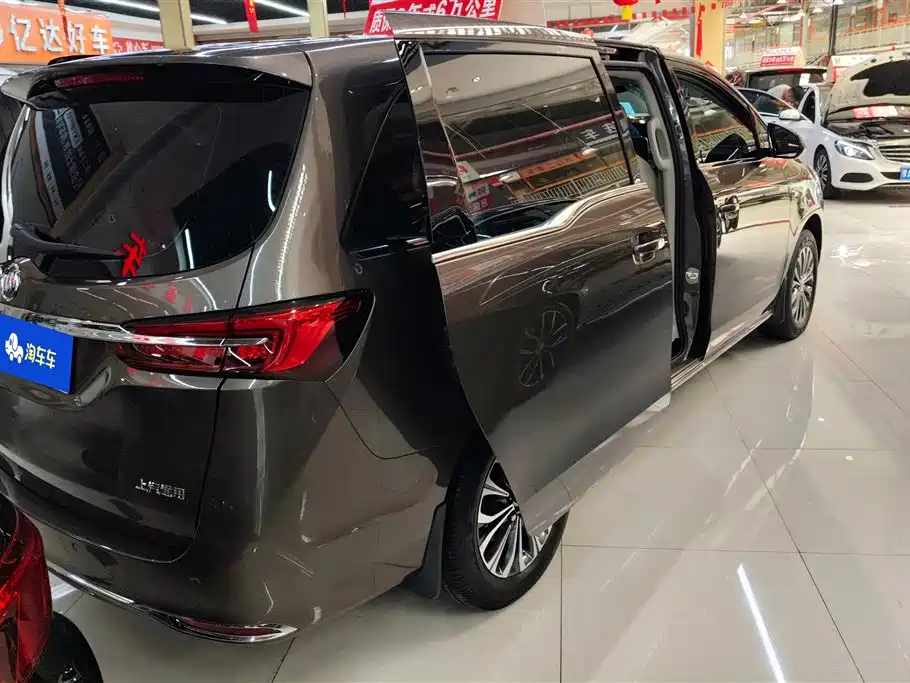 BUICK GL8
