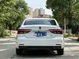 Фото 8 - Roewe i6