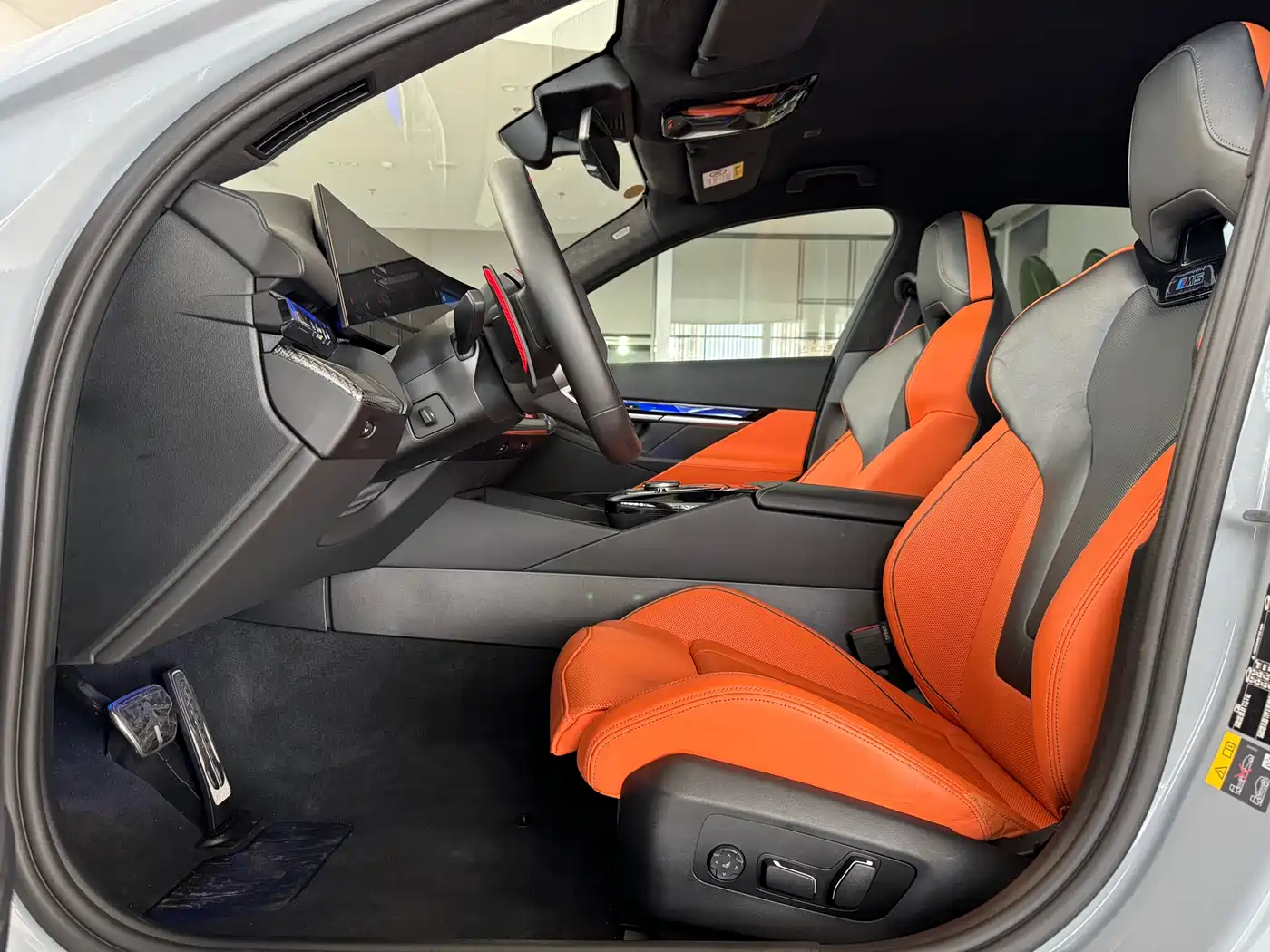 BMW M5 New Energy 2025 M5 фото 33