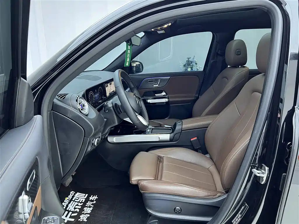 Mercedes-Benz GLB 2024 Facelift GLB 220 Style фото 18
