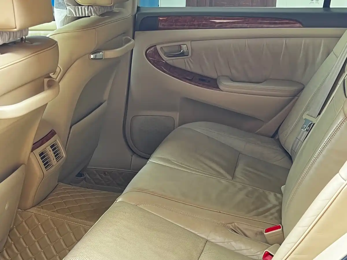 Toyota Crown 2008 2.5L 5th Anniversary Edition фото 11