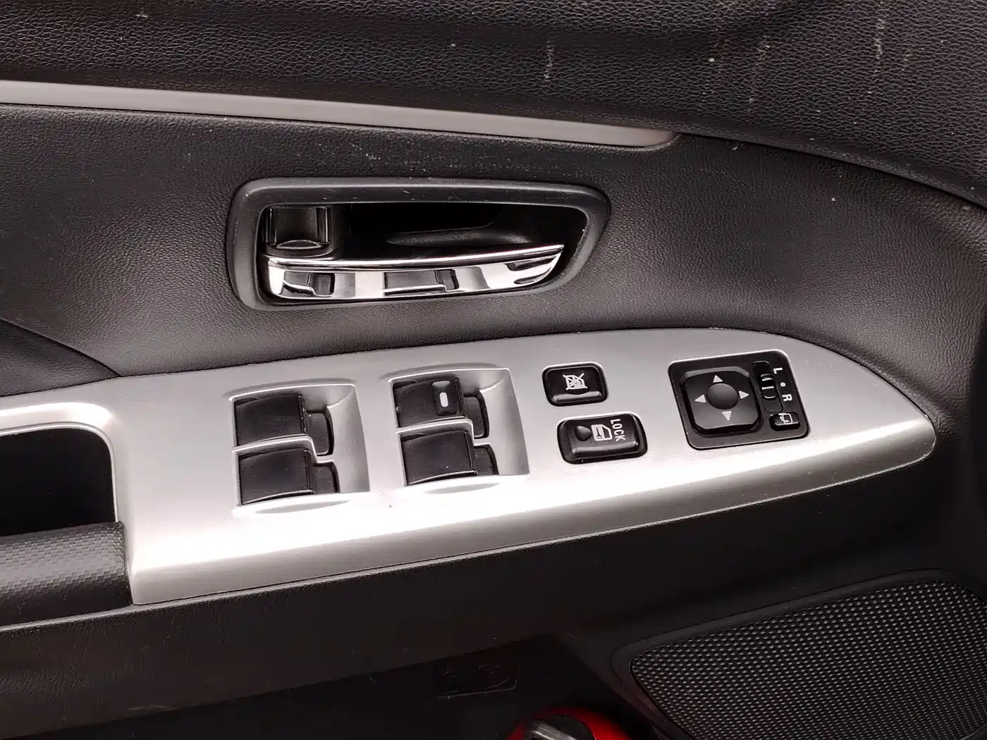 Mitsubishi ASX 2016 2.0L CVT 2WD Navigation Edition фото 15