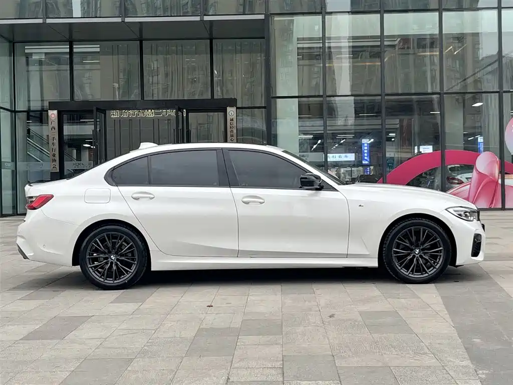 BMW 3 Series 2020 Facelift 325Li M Sport Night Edition фото 4