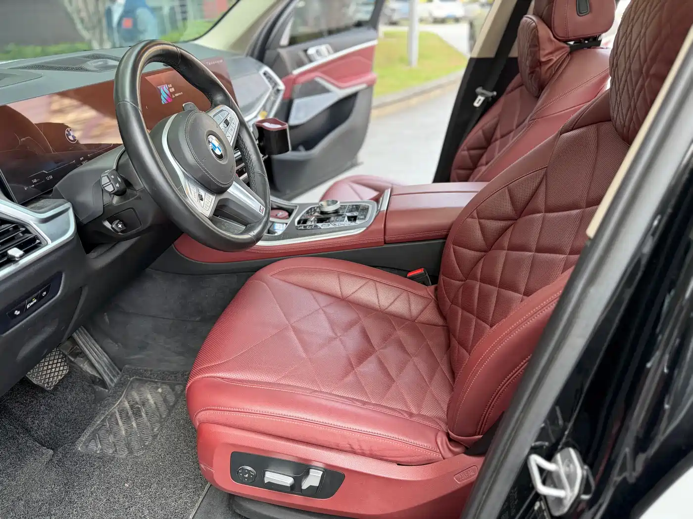 BMW X5 2023 xDrive 30Li Premium M Sport Black Night Package фото 2