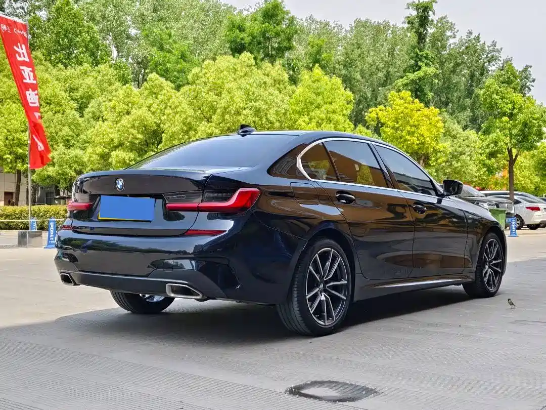 BMW 3 Series 2021 320Li M Sport Package фото 4