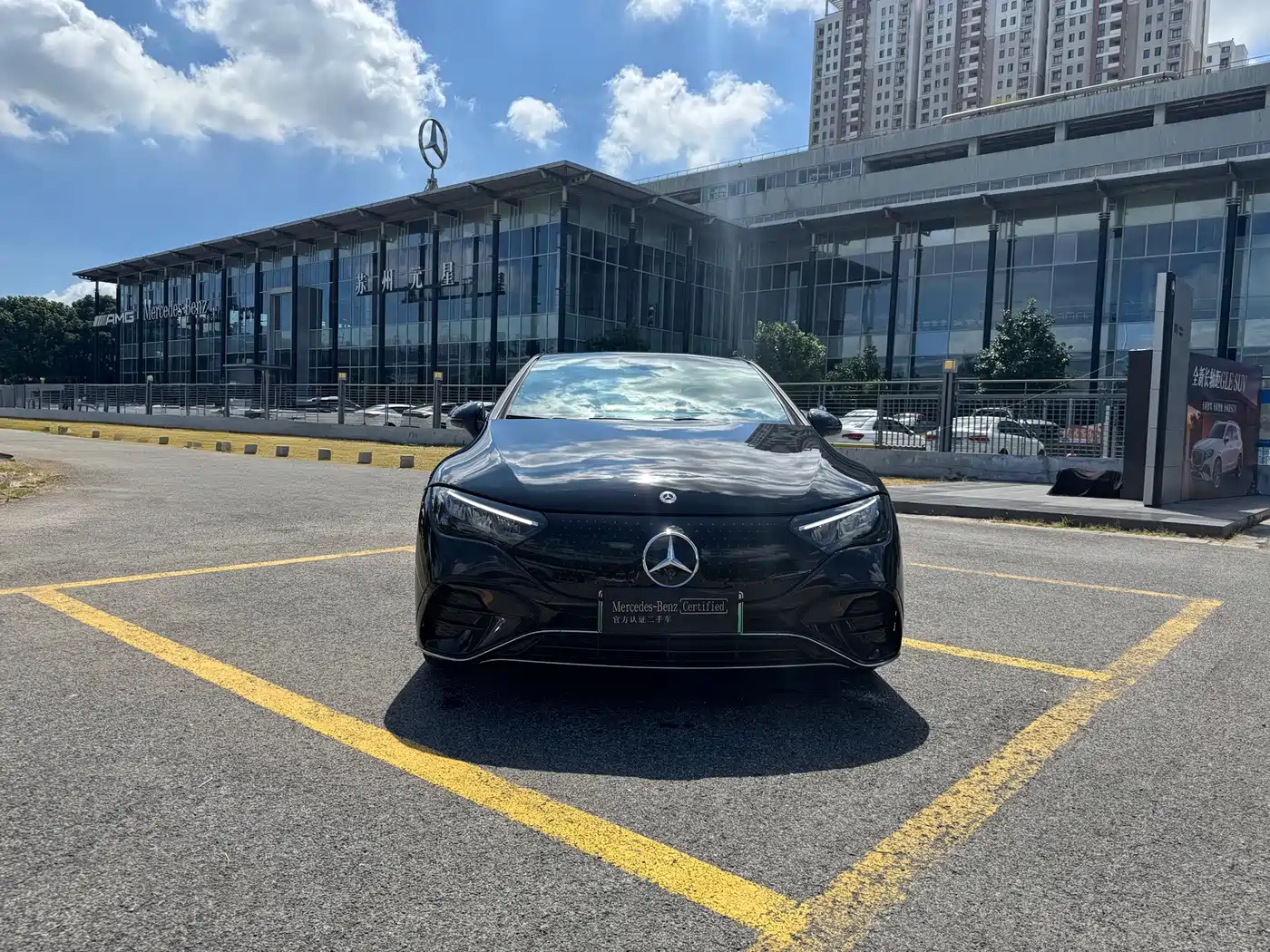 Mercedes-Benz EQE 2025 2025 Model 500 4MATIC Luxury Edition