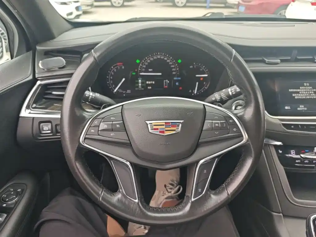 Cadillac XT5 2018 28E AWD Technology Model фото 11