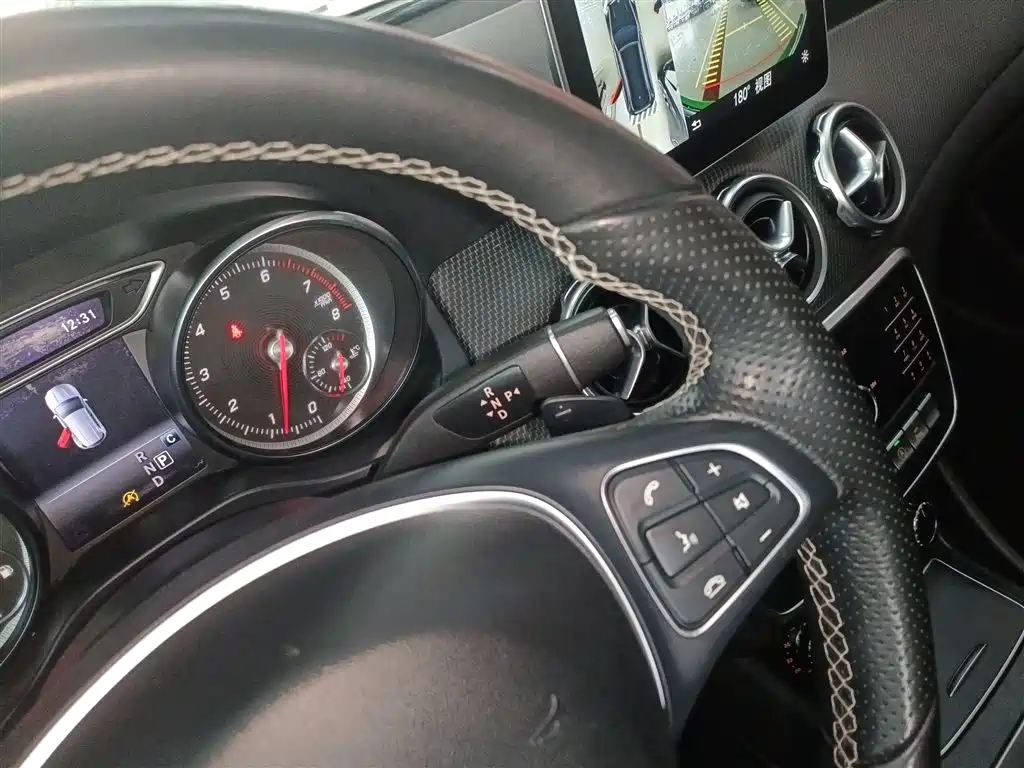 Mercedes-Benz GLA 2018 GLA 200 Dynamic фото 10